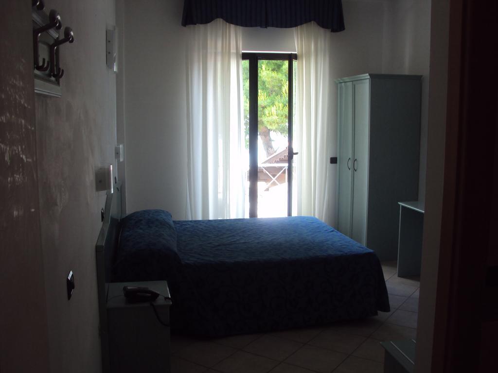 Hotel Piccolo Paradiso Di โรดิการ์กานิโก ภายนอก รูปภาพ