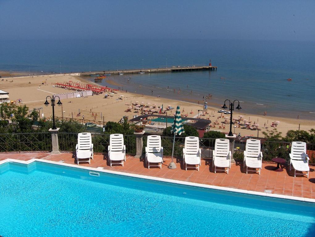 Hotel Piccolo Paradiso Di โรดิการ์กานิโก ภายนอก รูปภาพ